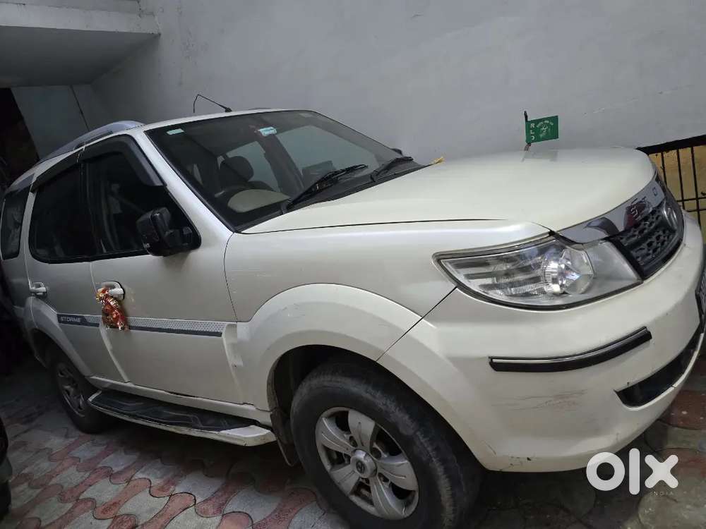 Tata Safari Storme Well Maintained