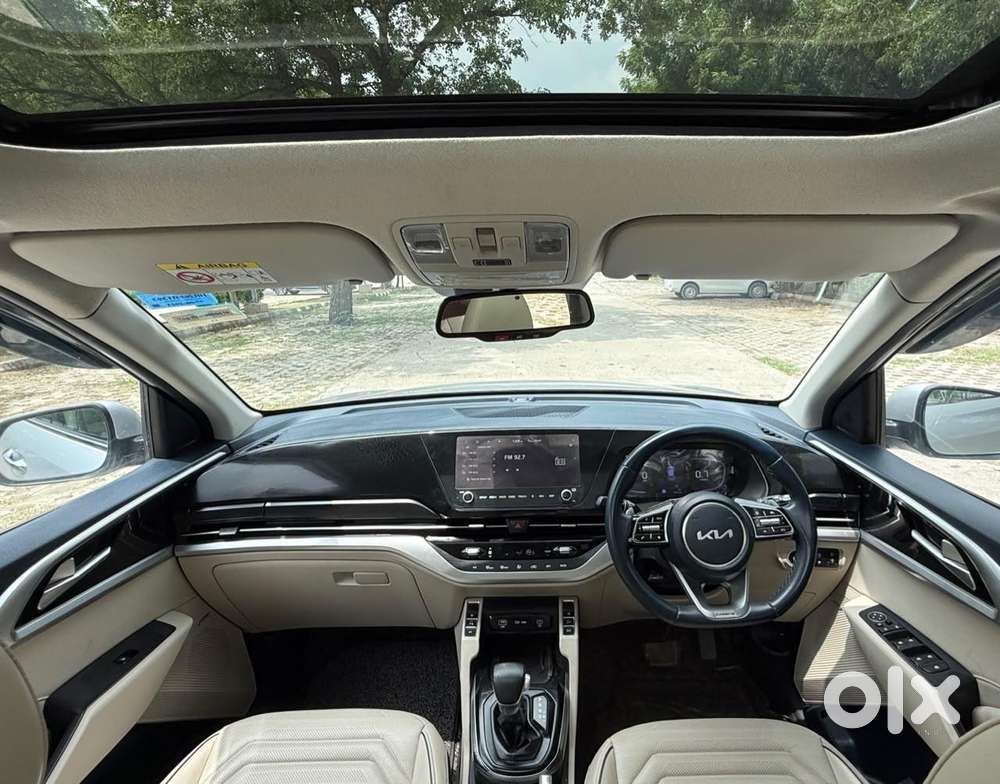 Kia Carens 1.4 Luxury Plus 6 Str, 2023, Petrol