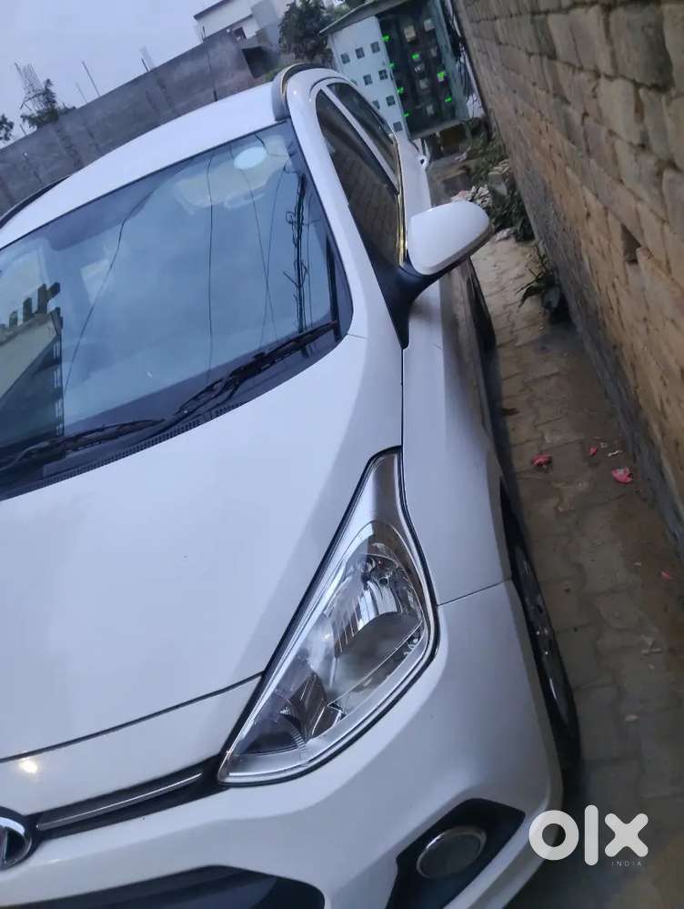 Hyundai Grand I10 2015 Diesel 81000 Km Driven