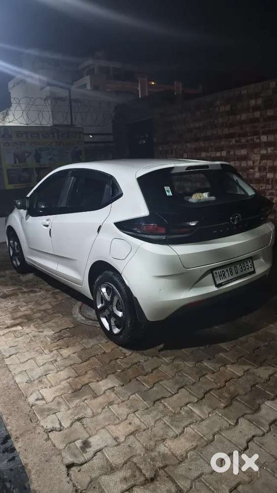 Tata Altroz 1.2 Xe 2021