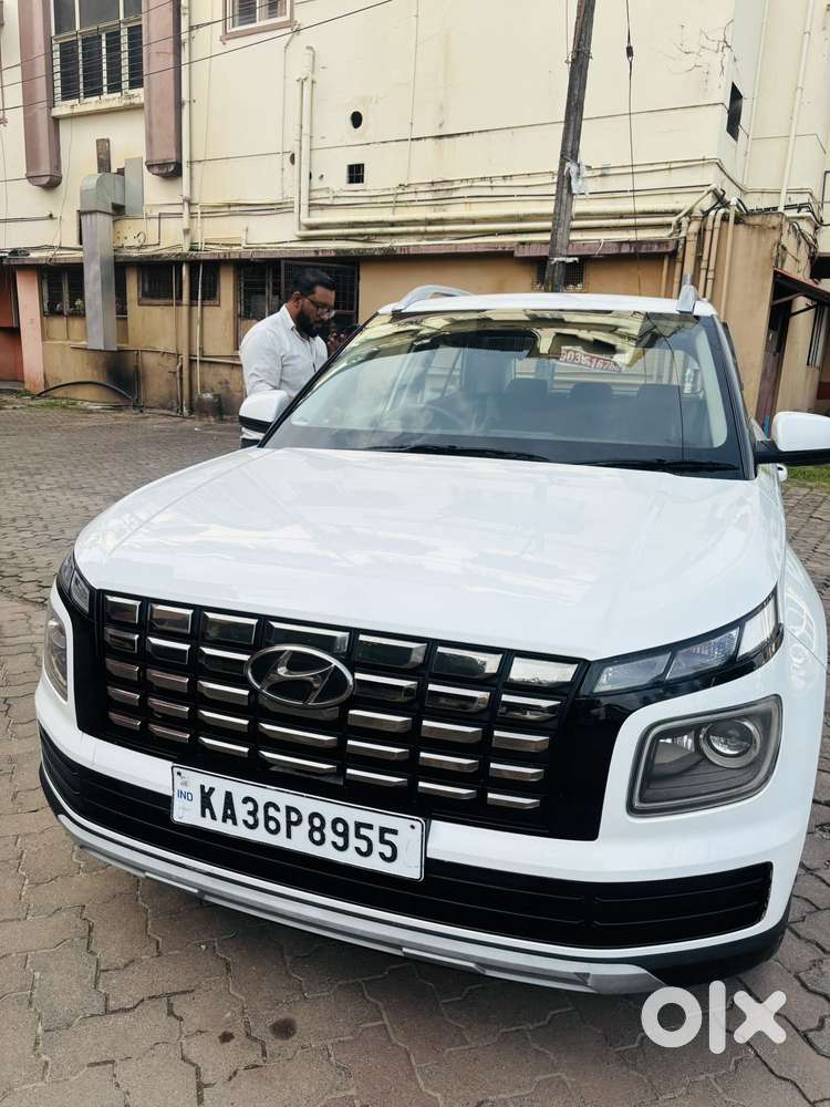 Hyundai Venue 1.2 S (o), 2023, Petrol