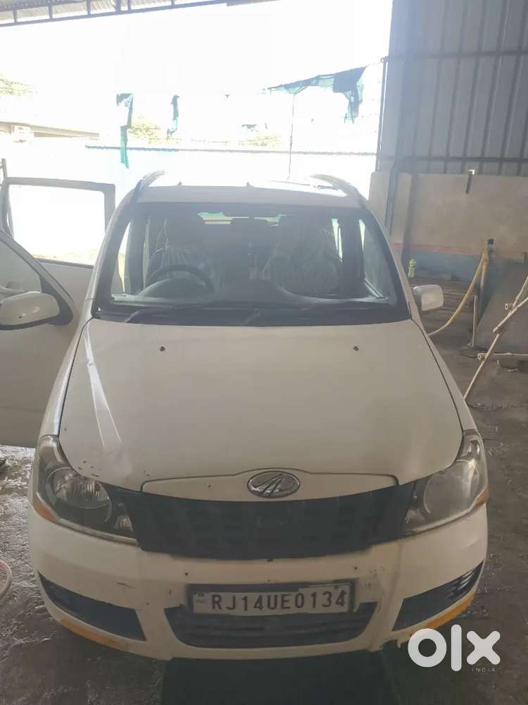 Mahindra Quanto 1.5 C4 2015