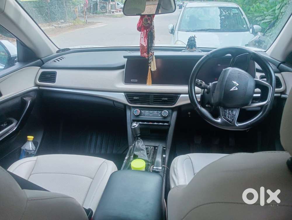 Mahindra Xuv700 2.2 Ax 5 Diesel Mt Str, 2023, Diesel