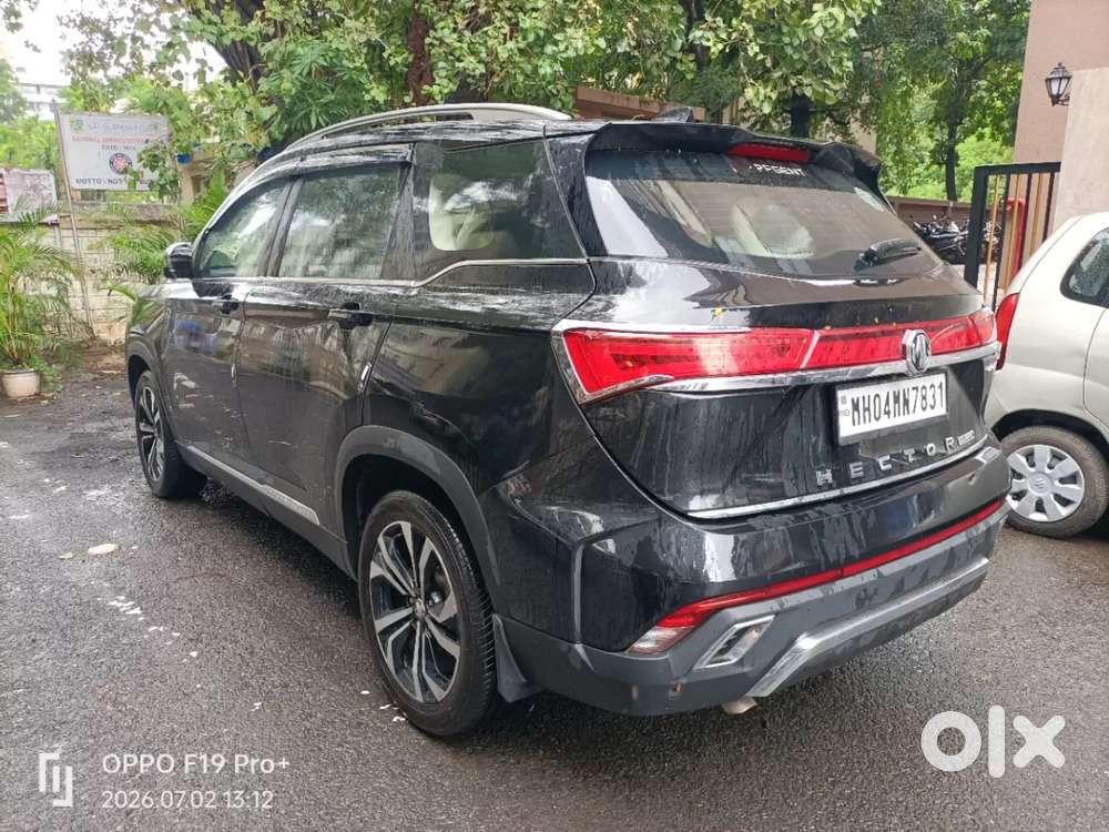 Mg Hector Plus Savvy Pro 1.5 Turbo Petrol Cvt 7 Str, 2025, Petrol