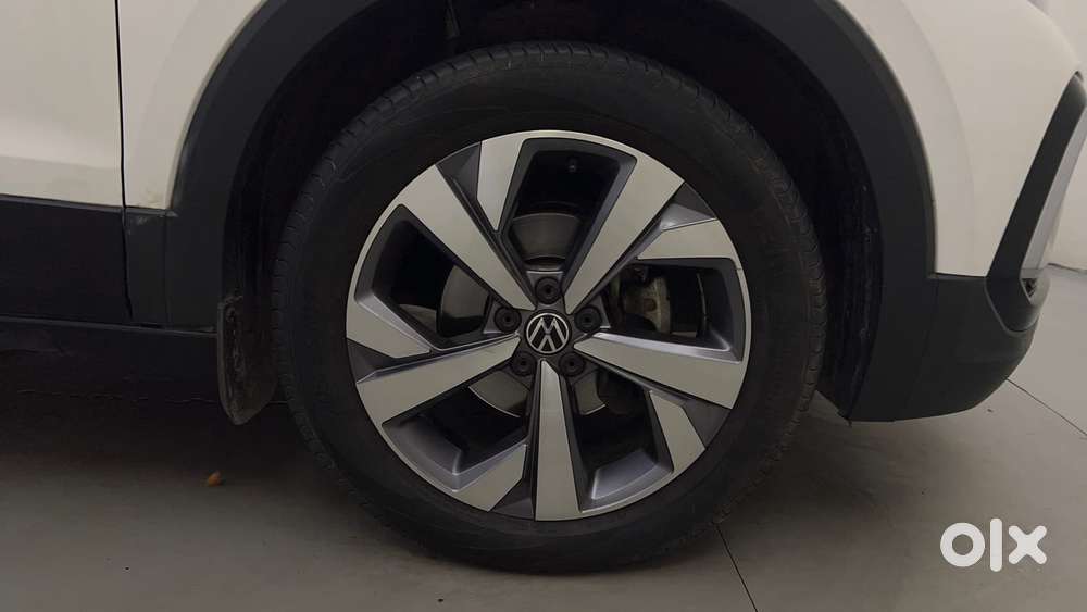 Volkswagen Taigun Topline 1.0 Tsi At (electric Seats), 2023, Petrol