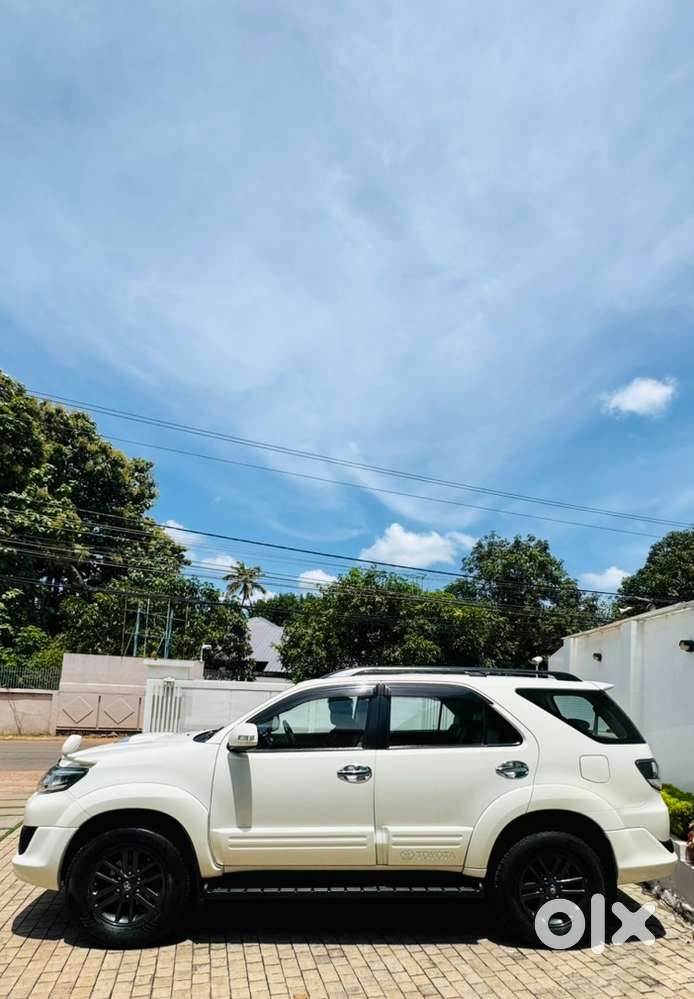 2015 Toyota Fortuner 2*4 Automatic 45000 Km Only