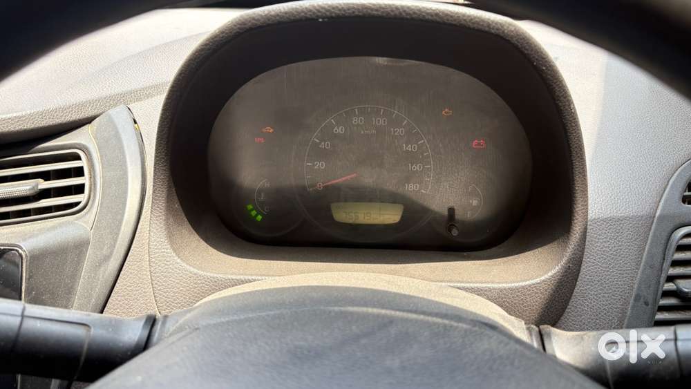 Hyundai Eon Magna 2013