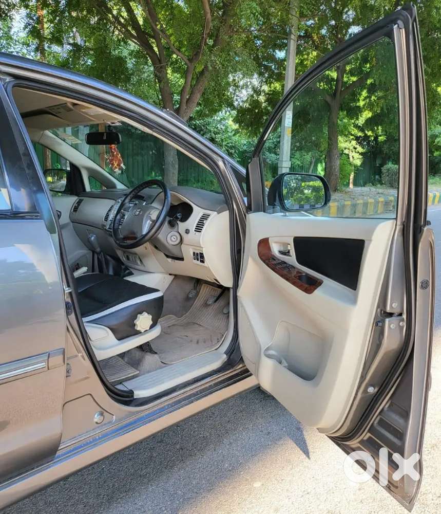 Toyota Innova 2013 Diesel 138000 Km Driven