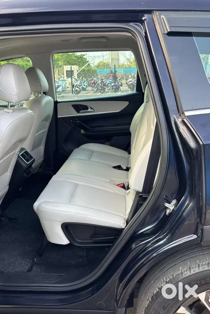 Mahindra Xuv700 2.2 Ax 7 Diesel At Luxury Pack Str, 2023, Diesel