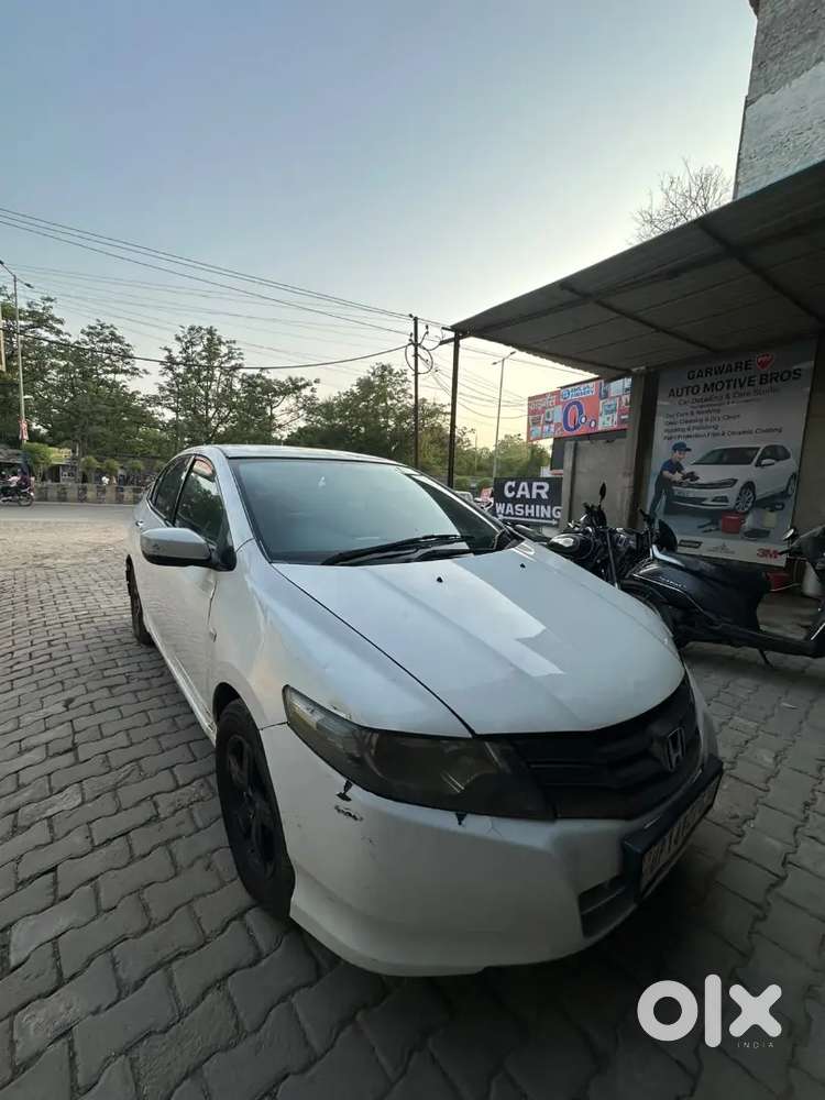 Honda City Zx 2013 Cng & Hybrids 123000 Km Driven