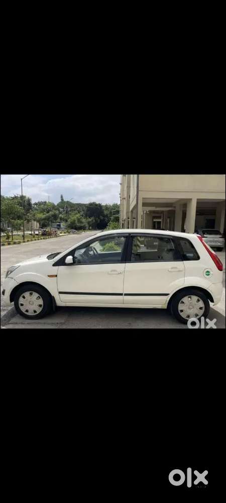 Ford Figo 2012 Petrol Manual
