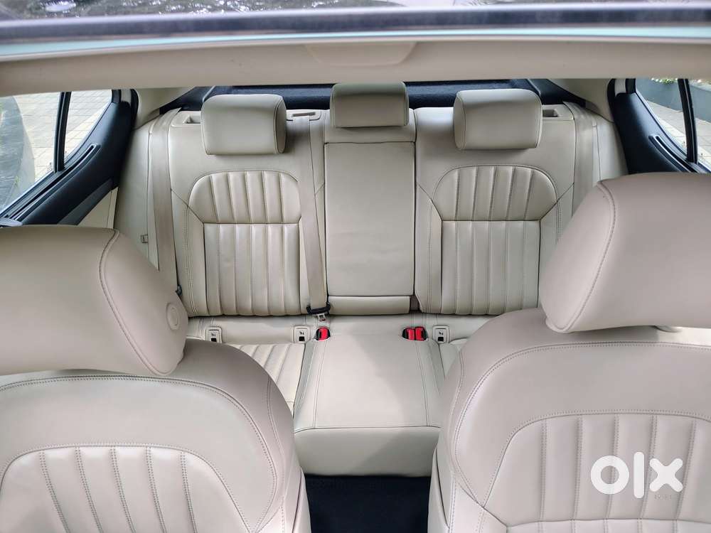 Skoda Superb [ ] 1.8 Style Tsi At, 2016, Petrol
