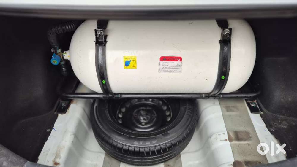 Hyundai Aura 1.2 Sx Cng, 2023, Cng & Hybrids