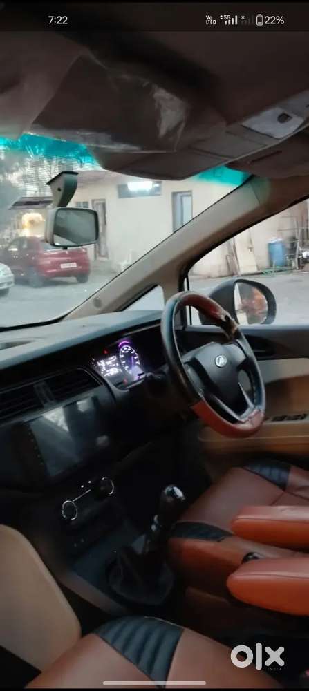 Mahindra Marazzo Plus 2022 Car
