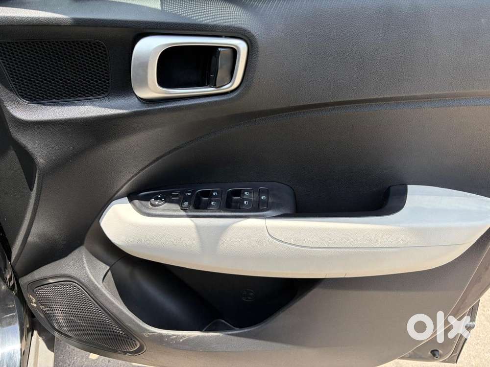 Hyundai Venue 1.2 S (o), 2025, Petrol
