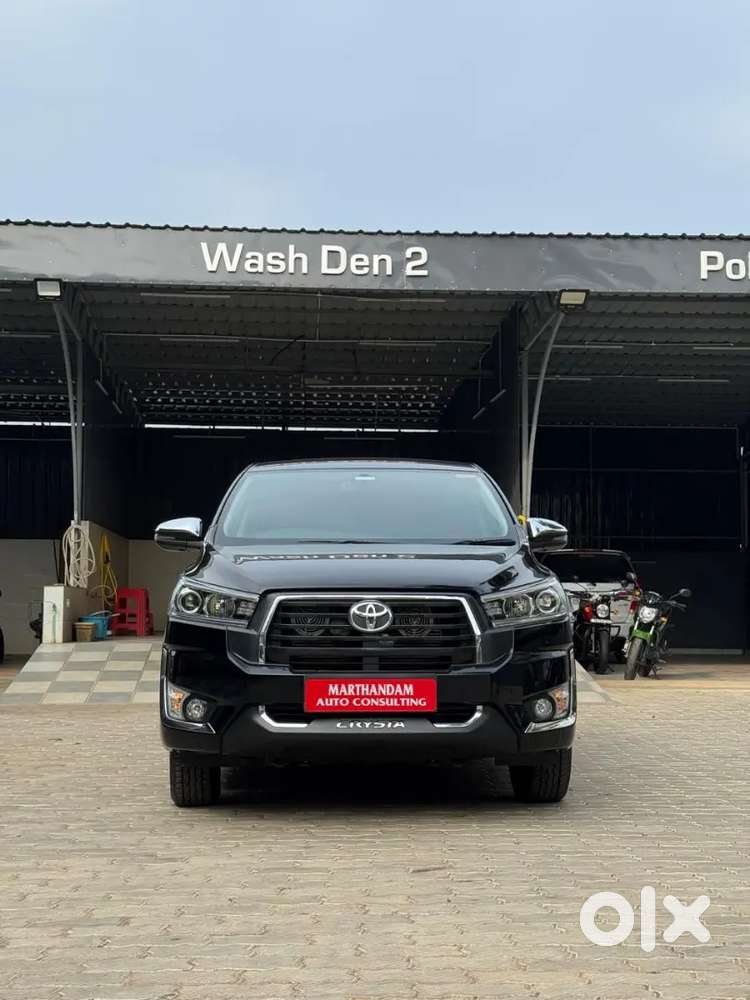 Toyota Innova 2024 Diesel 11000 Km Driven