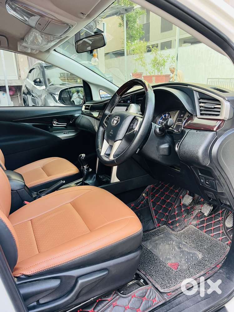 Toyota Innova Crysta 2.4 V, 2023, Diesel