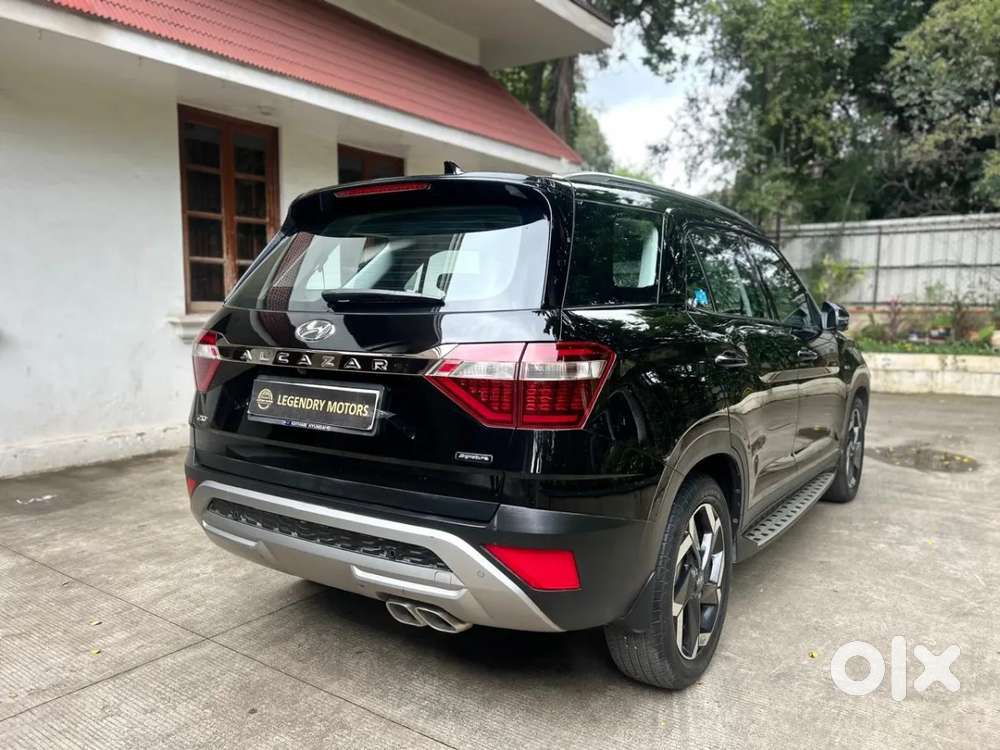 Hyundai Alcazar 2.0 Signature (o) Petrol At 6 Str, 2022, Petrol