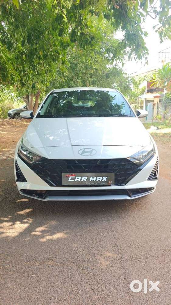 Hyundai I20 Asta (o) 1.2 Mt, 2023, Petrol