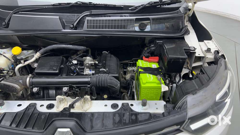 Renault Triber Rxz, 2021, Petrol