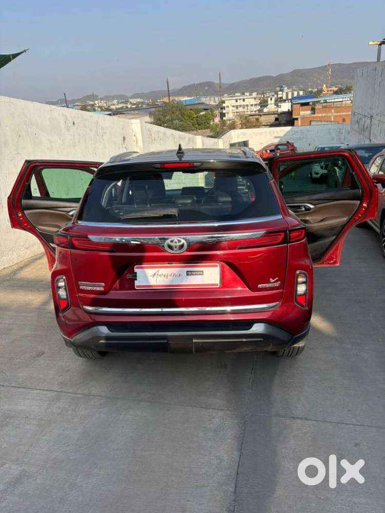 Toyota Urban Cruiser Hyryder 1.5 V Hybrid, 2023, Petrol