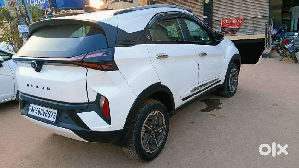 Tata Nexon Creative Plus S 1.2 Revotron Petrol 6 Amt, 2024, Petrol