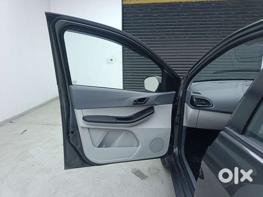 Tata Tiago 1.2 Revotron Xta, 2025, Petrol