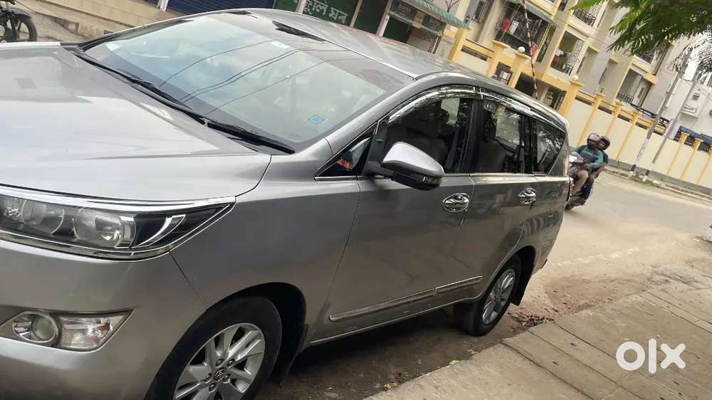 Toyota Innova Crysta 2017 Diesel 162570 Km Driven