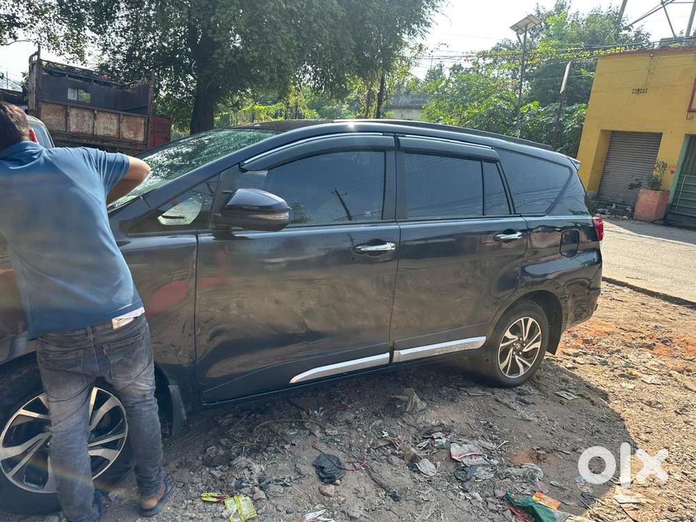 Toyota Innova Crysta 2021