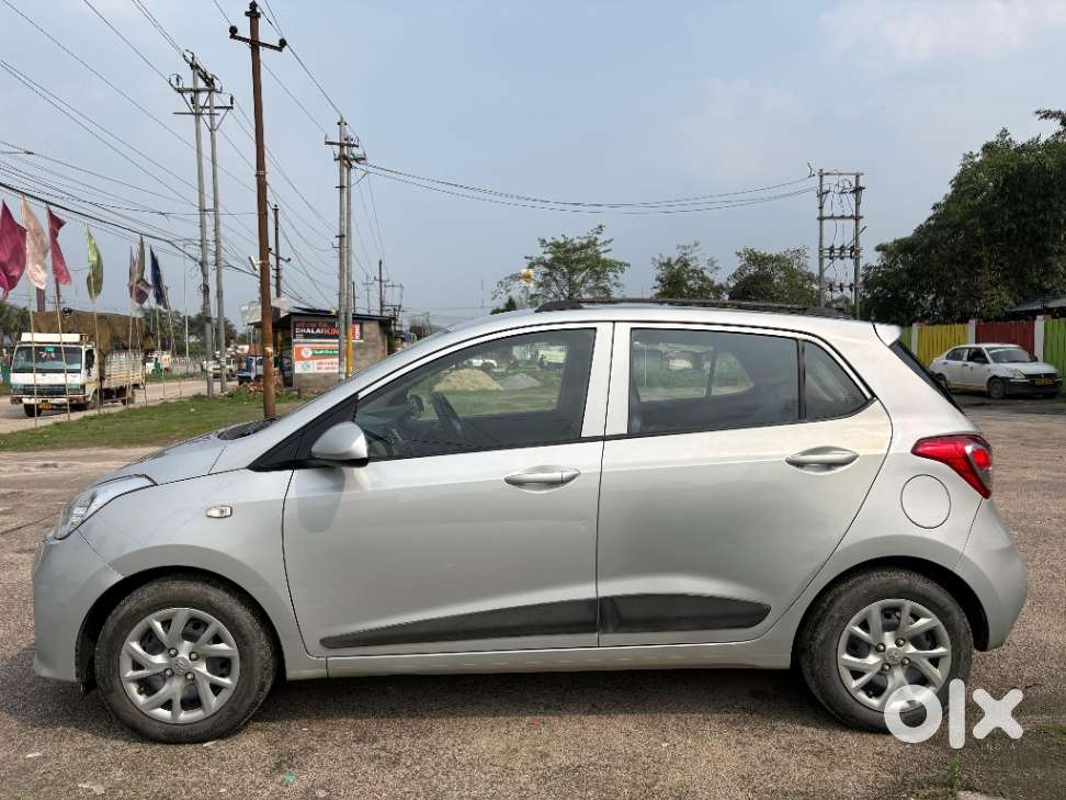 Hyundai Grand I10 Sportz, 2017, Petrol