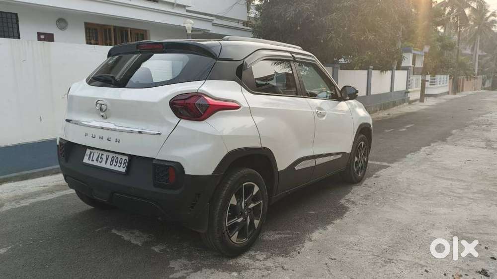 Tata Punch 1.2 Revotron Creative Amt Dual Tone, 2022, Petrol