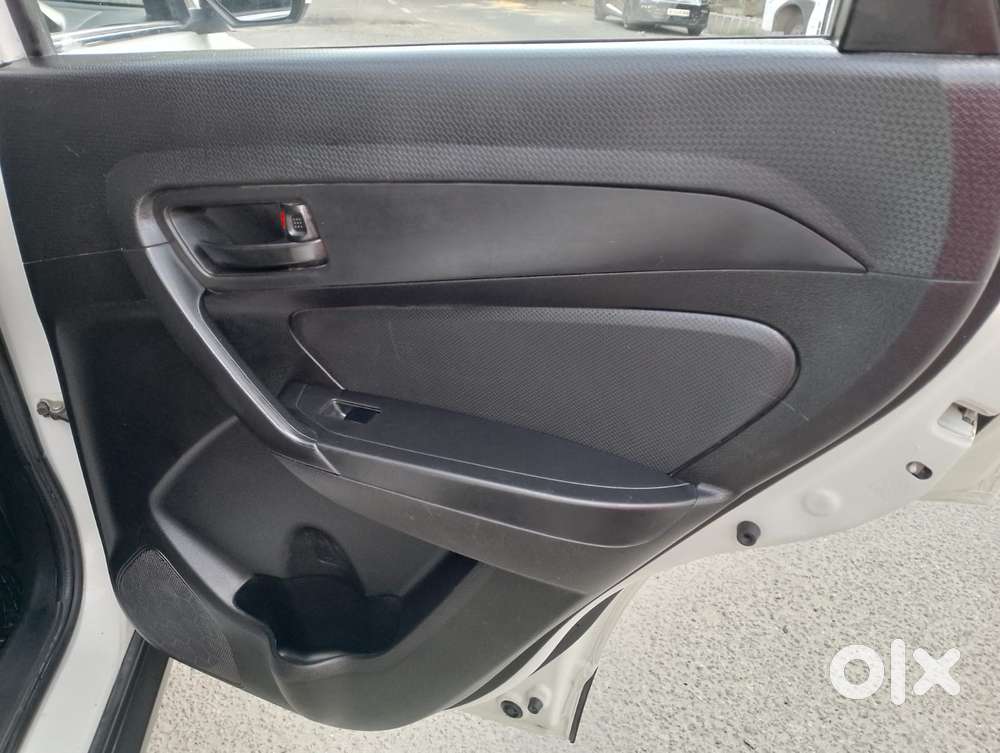 Maruti Suzuki Brezza 1.5 Lxi Smart Hybrid, 2022, Petrol