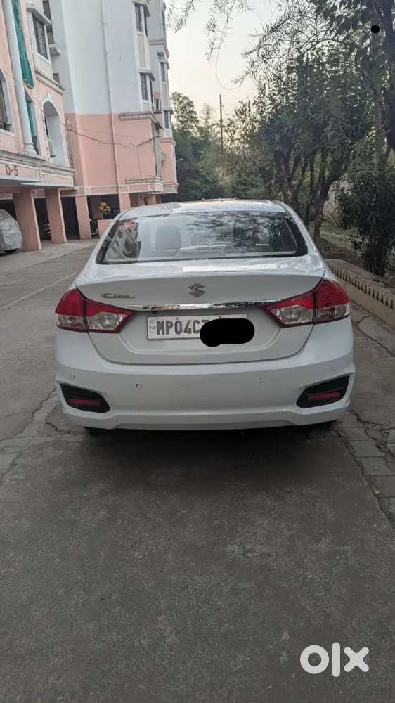 Ciaz 2017 Maruti Suzuki 98000 Km Petrol