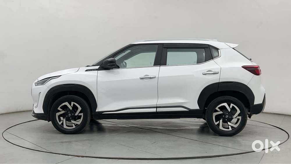 Nissan Magnite 1.0 Xv Premium Turbo Cvt, 2023, Petrol
