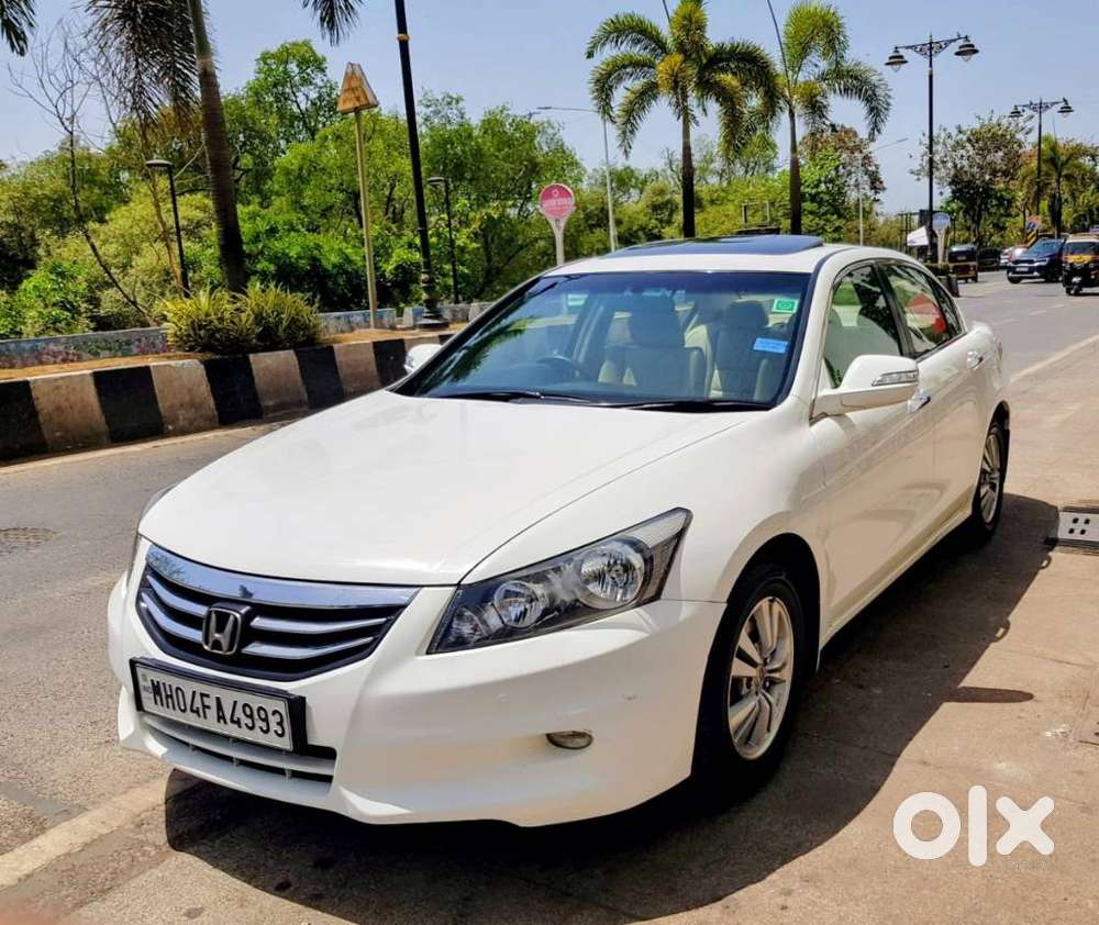 Honda Accord 2.4 Elegance Manual, 2011, Petrol
