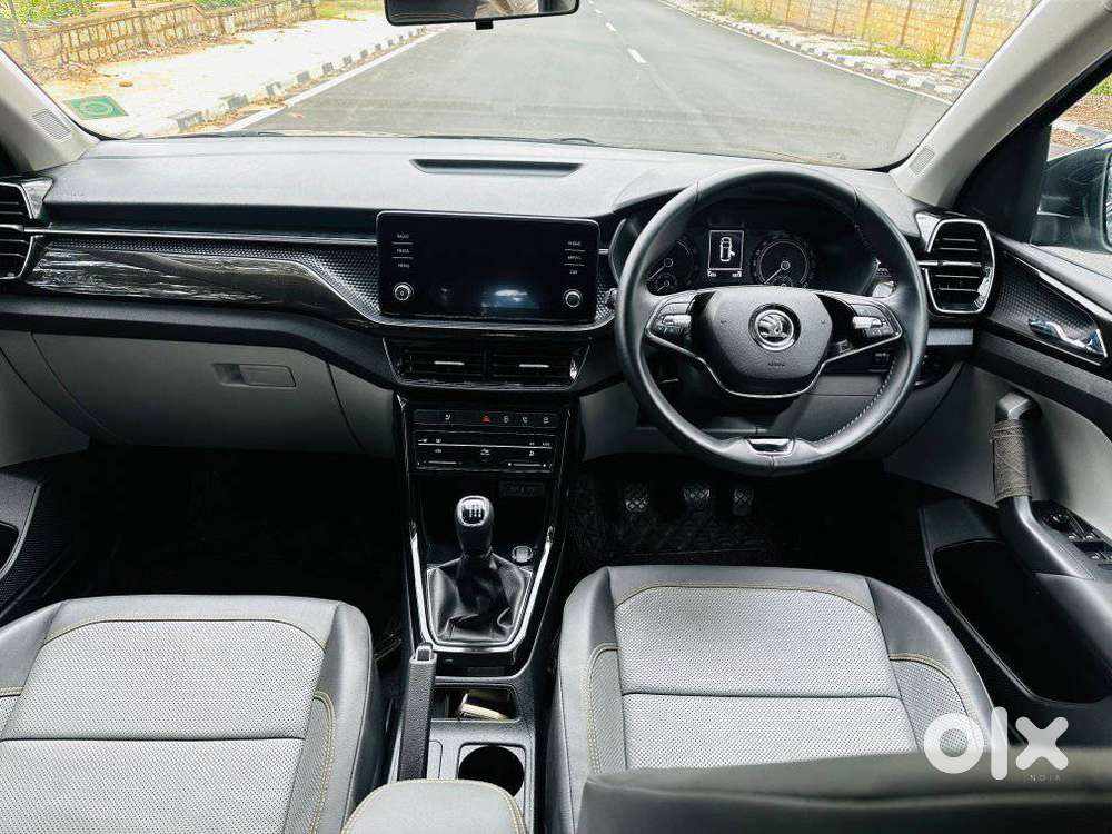 Skoda Kushaq 1.0 Tsi Style, 2022, Petrol