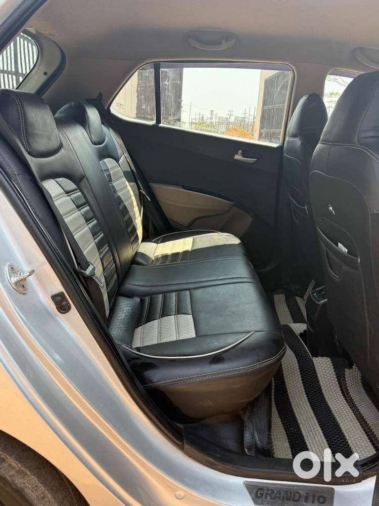 Hyundai Grand I10 2017 Petrol Well Maintained