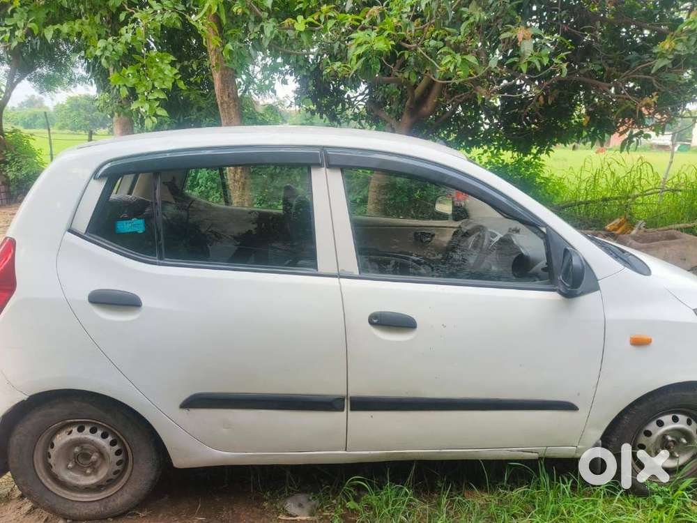 Hyundai I10 2015 Petrol 65000 Km Driven