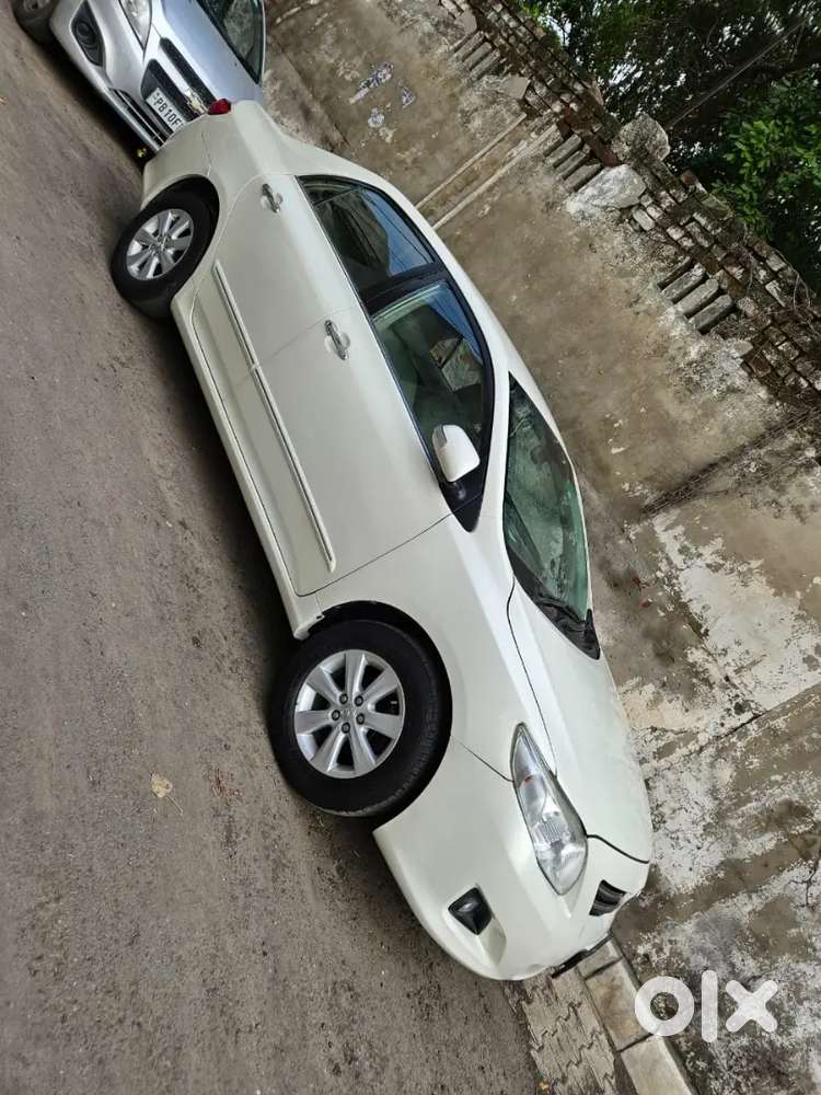 Toyota Corolla Altis 2010