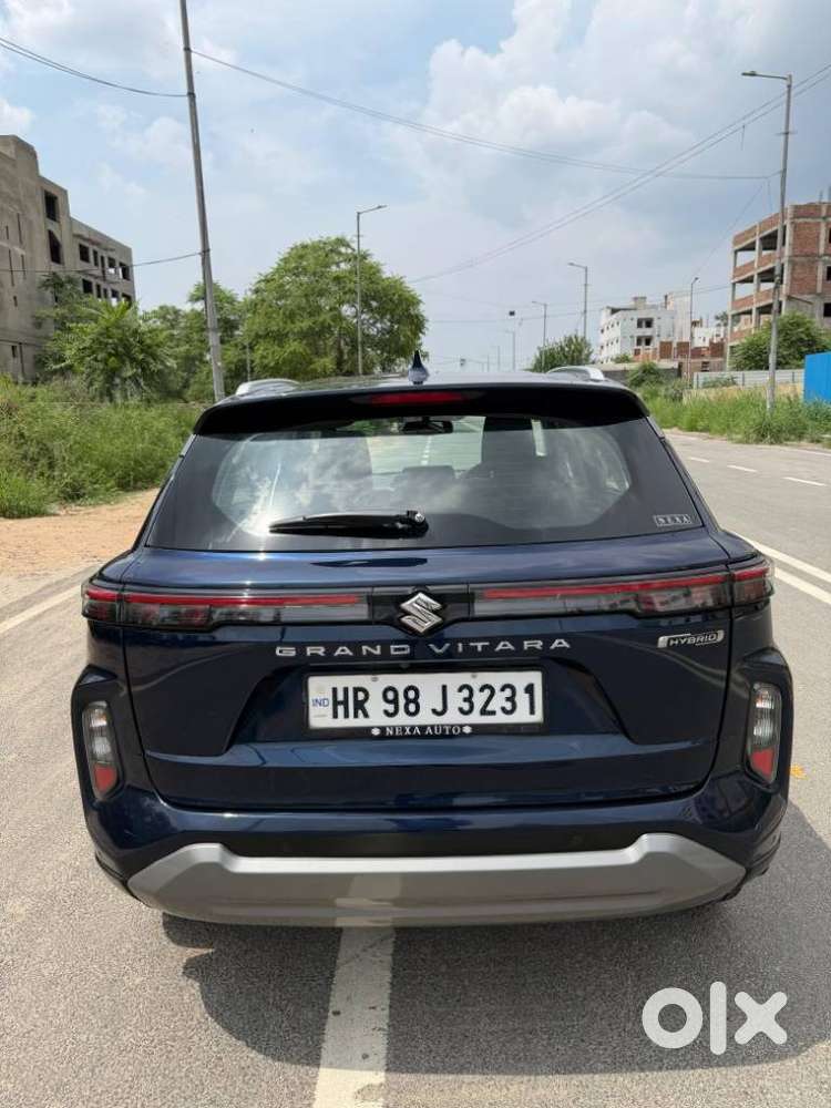 Maruti Suzuki Grand Vitara 1.5 Alpha Plus Intelligent Hybrid Ecvt, 2..