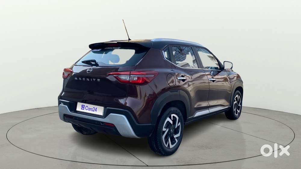 Nissan Magnite 1.0 Xv Premium, 2021, Petrol