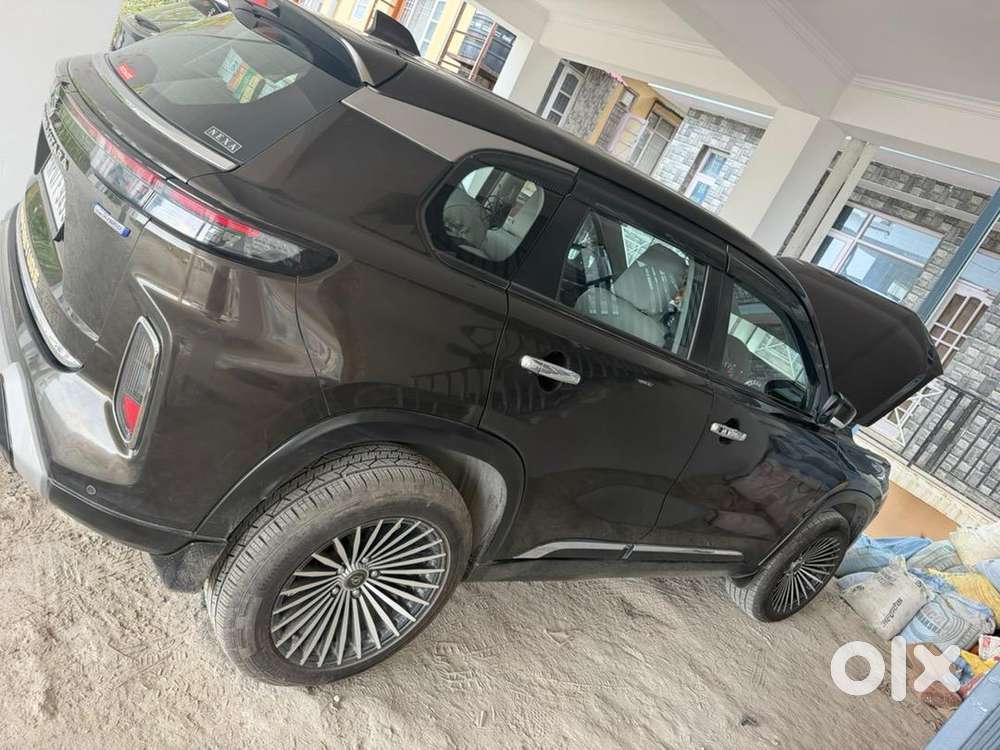 Maruti Suzuki Grand Vitara 2024 Petrol Well Maintained
