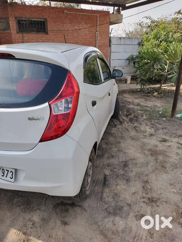 Hyundai Eon 2017 Petrol 30000 Km Driven