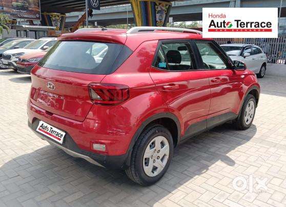 Hyundai Venue 1.2 S Plus, 2019, Petrol