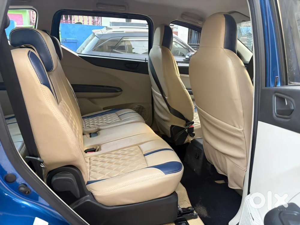Renault Triber Rxt, 2023, Petrol