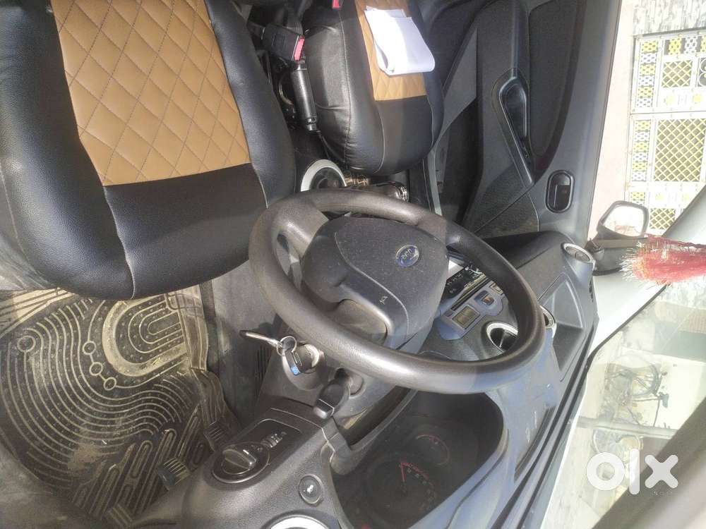 Full Ac, Power Windo Front,power Steering, Centre Locking
