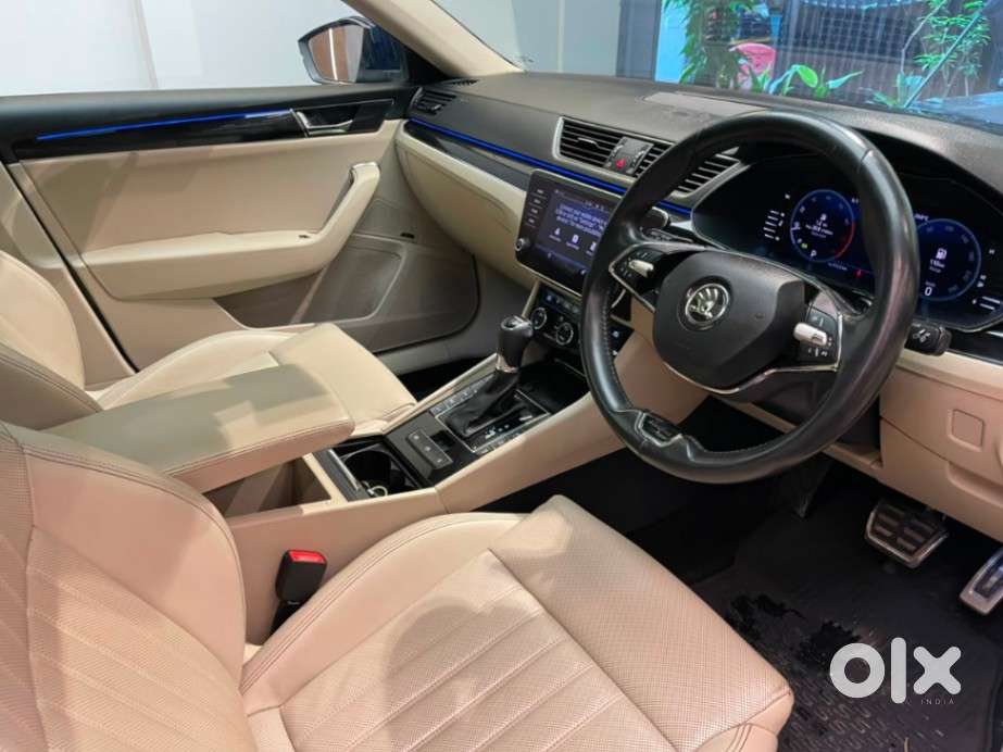 Skoda Superb 2.0 Tsi At L&k, 2022, Petrol