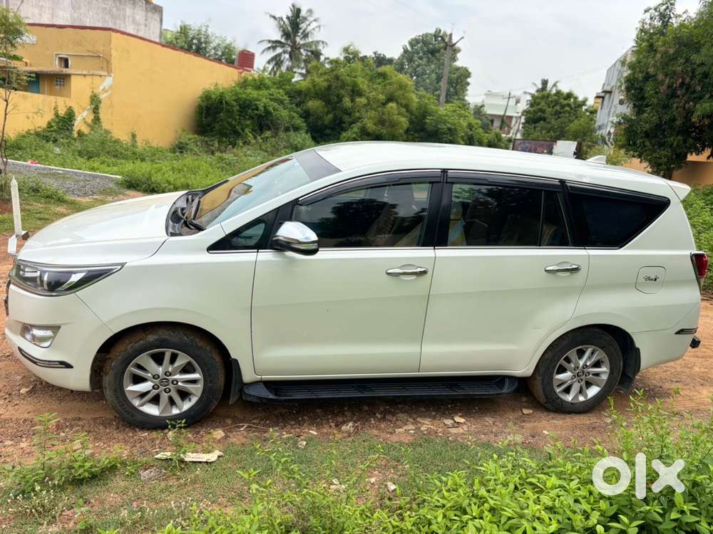 Toyota Innova Crysta 2016 Diesel Manual