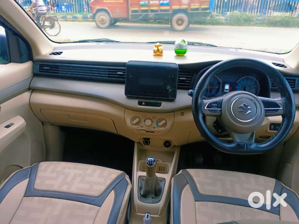 Maruti Suzuki Ertiga 1.5 Vxi, 2022, Petrol