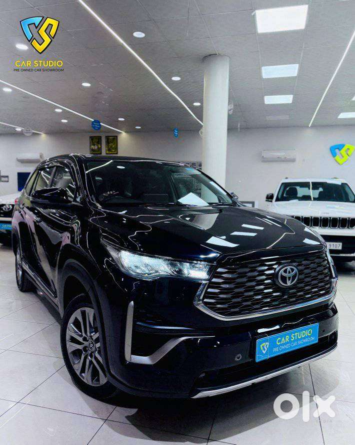 Toyota Innova Hycross 2.0 Zx Hybrid 7 Str, 2024